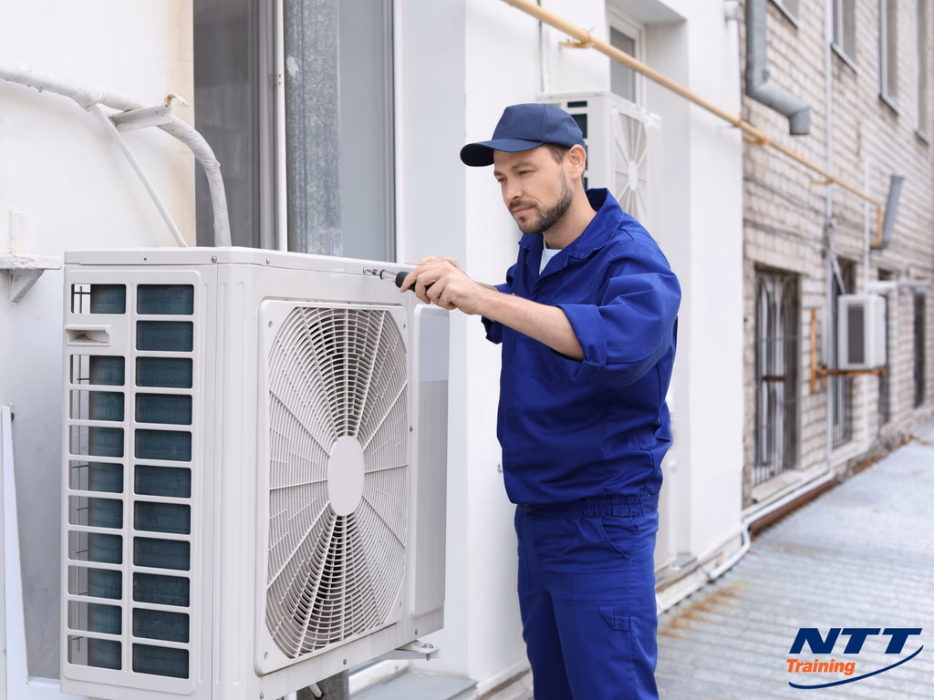 What is a refrigeration and air conditioning engineer?