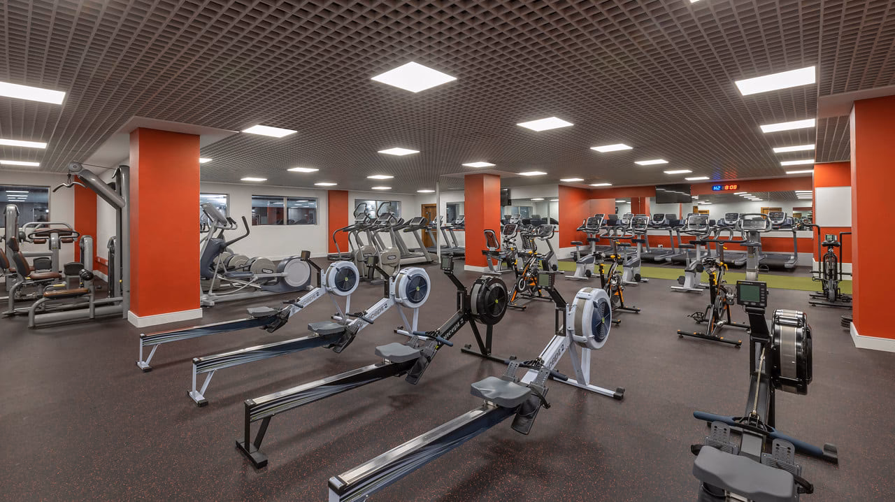 What can I do at the gym in Tallaght Leisure Centre?