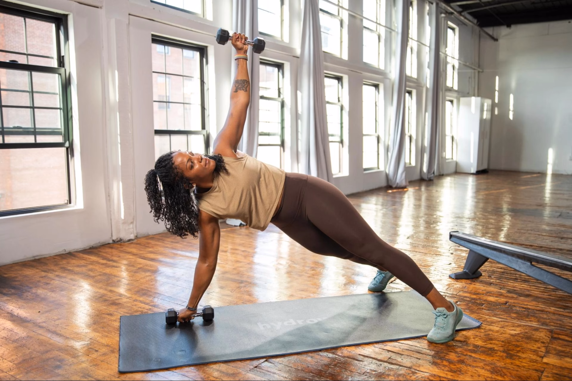 What is a circuit weight training program?