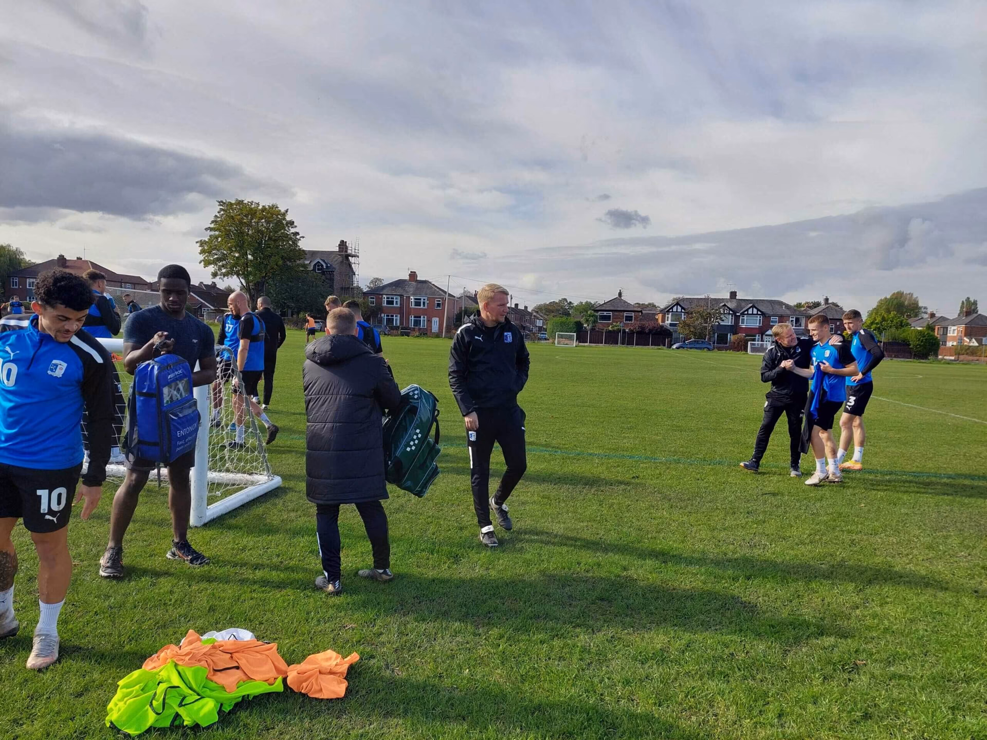 What are the benefits of training with Barrow training?