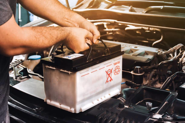 How does a mobile Battery Fitter work?