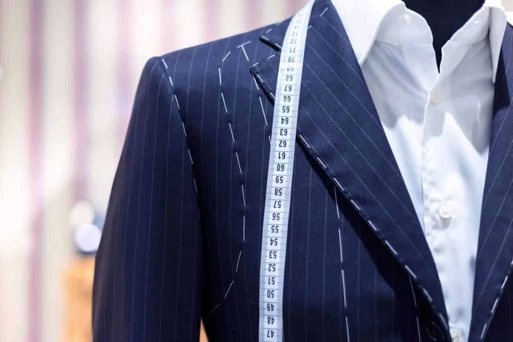 How many fittings does a bespoke suit need?