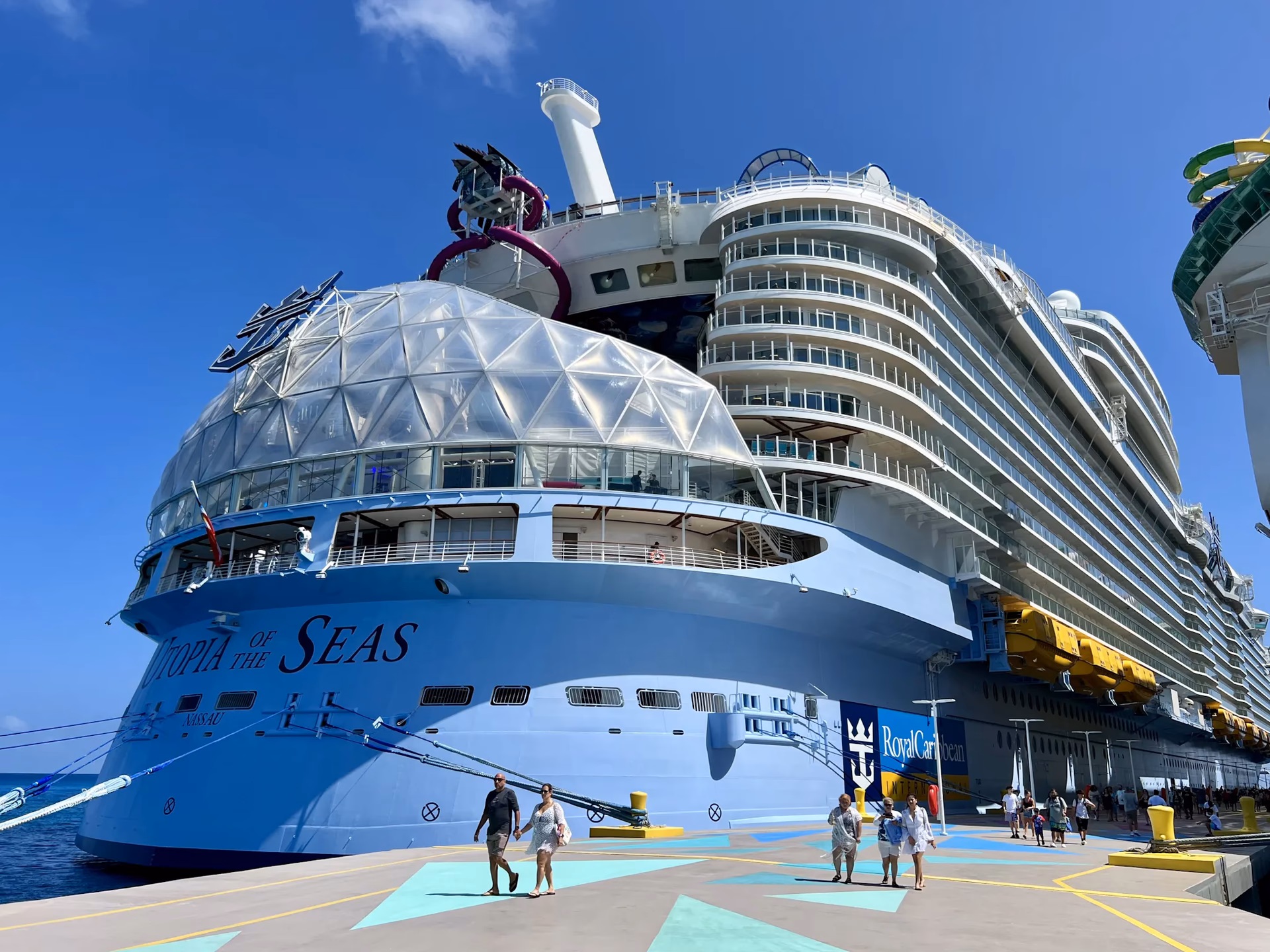 How do I learn to fit a ship?