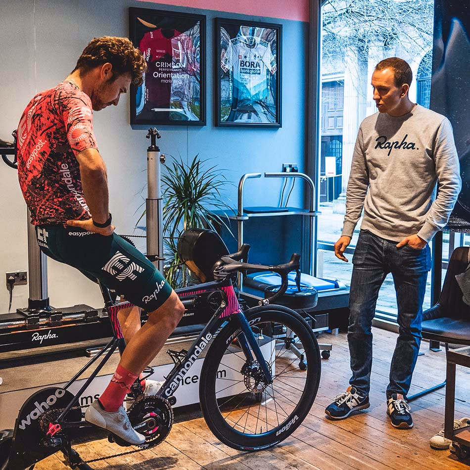 How do I find a mobile bike fitter?