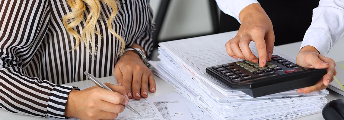 Who should take a bookkeeping course?