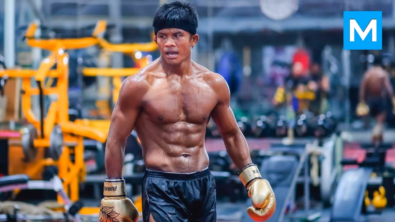 How does Muhammad Buakaw workout?