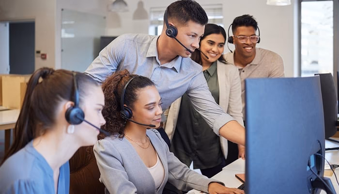 What is a free call center training course?