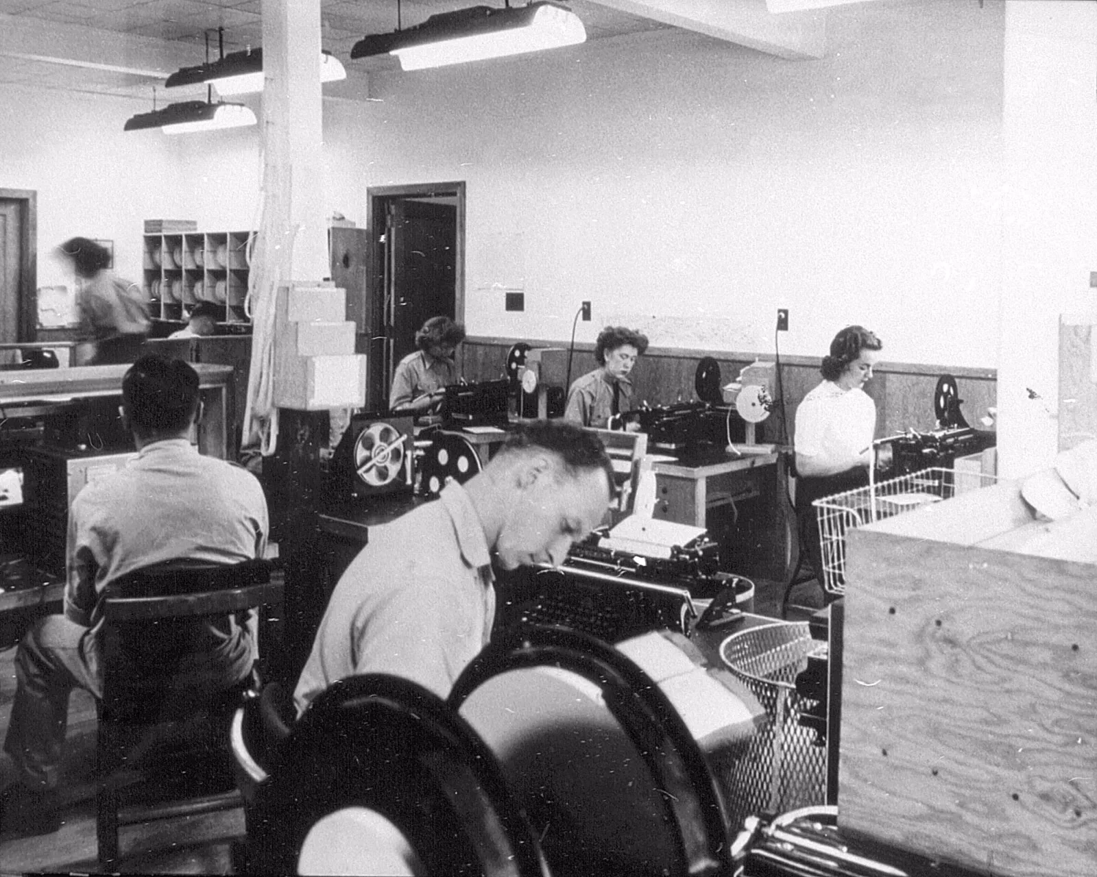 Why did Sir William Stephenson set up a training camp in Canada?