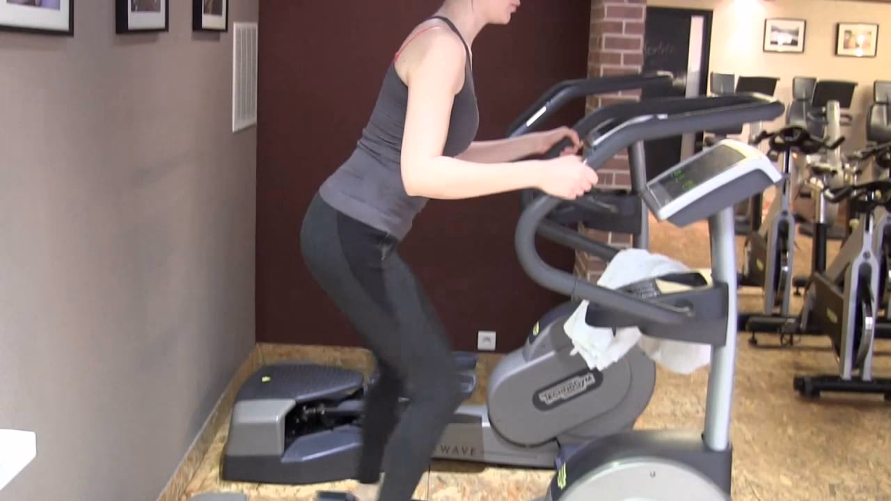 Does cardiawave offer a non-invasive ultrasound therapy for calcific aortic stenosis (as)?