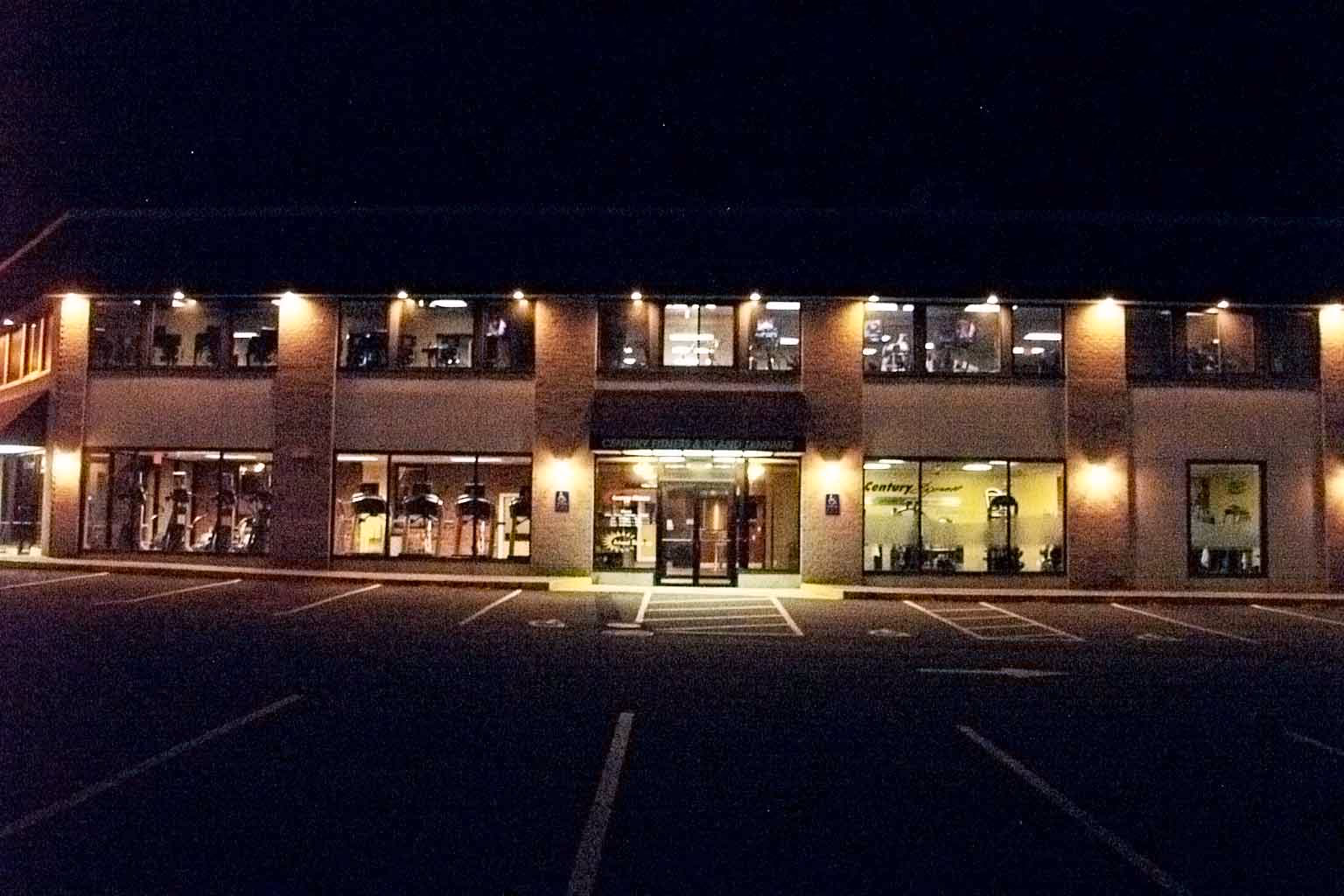 Does century fitness offer a boxing & kickboxing class?