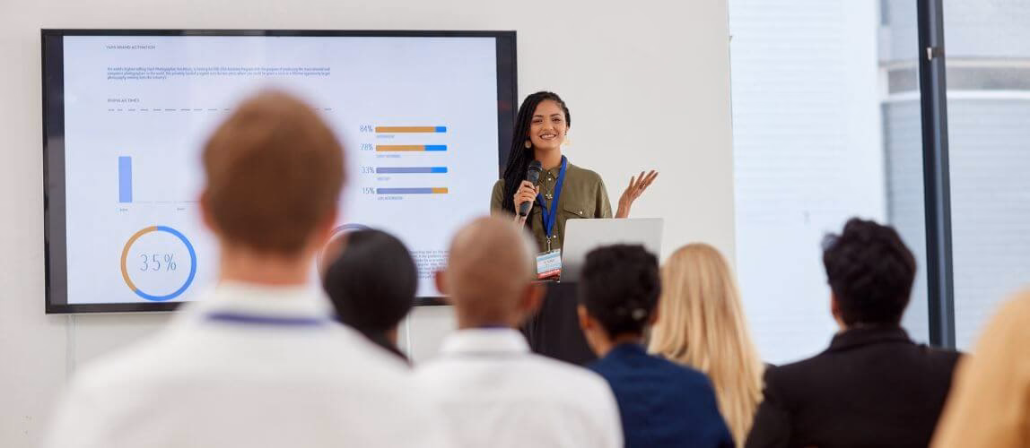 Why should you choose a corporate English course?