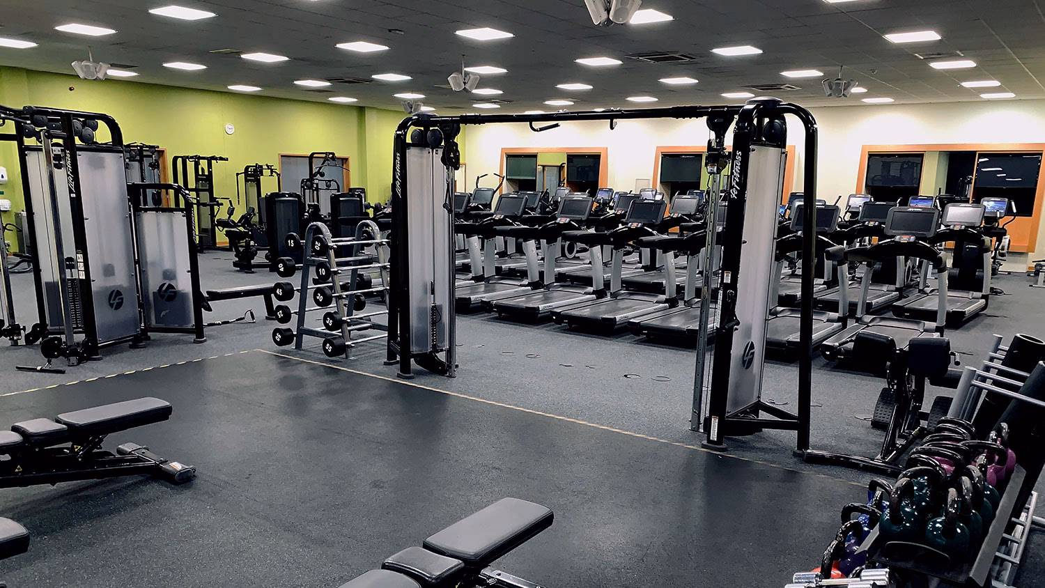 Where can I find a gym in Croydon?
