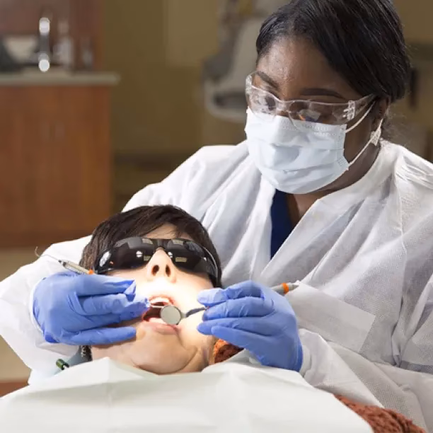 What is a dental assistant Diploma Program at Concorde Kansas City?