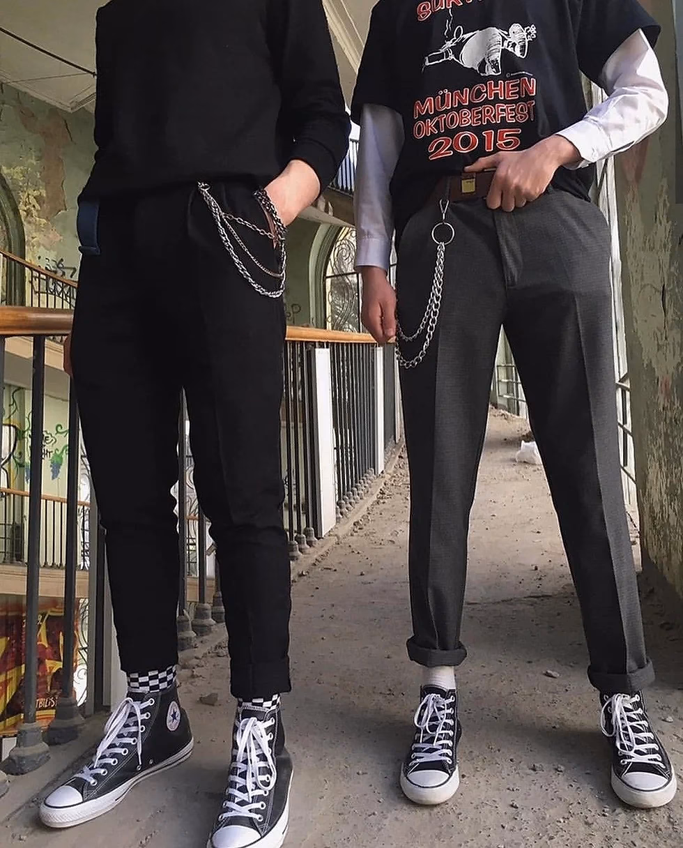 What is a good E-boy outfit?