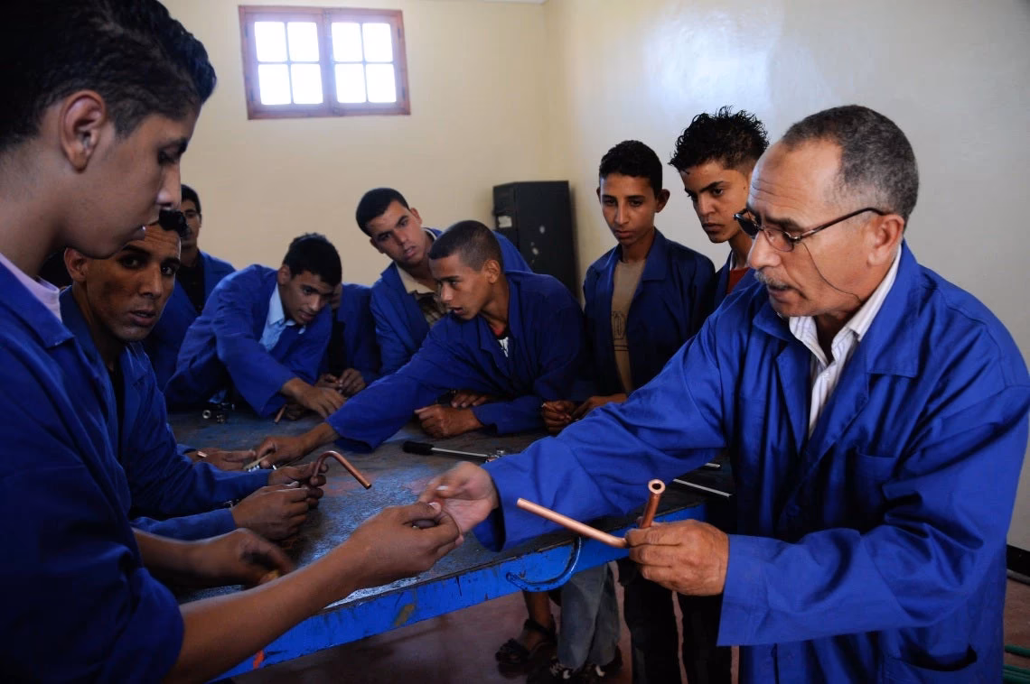 Which training centres are suitable for trainees?