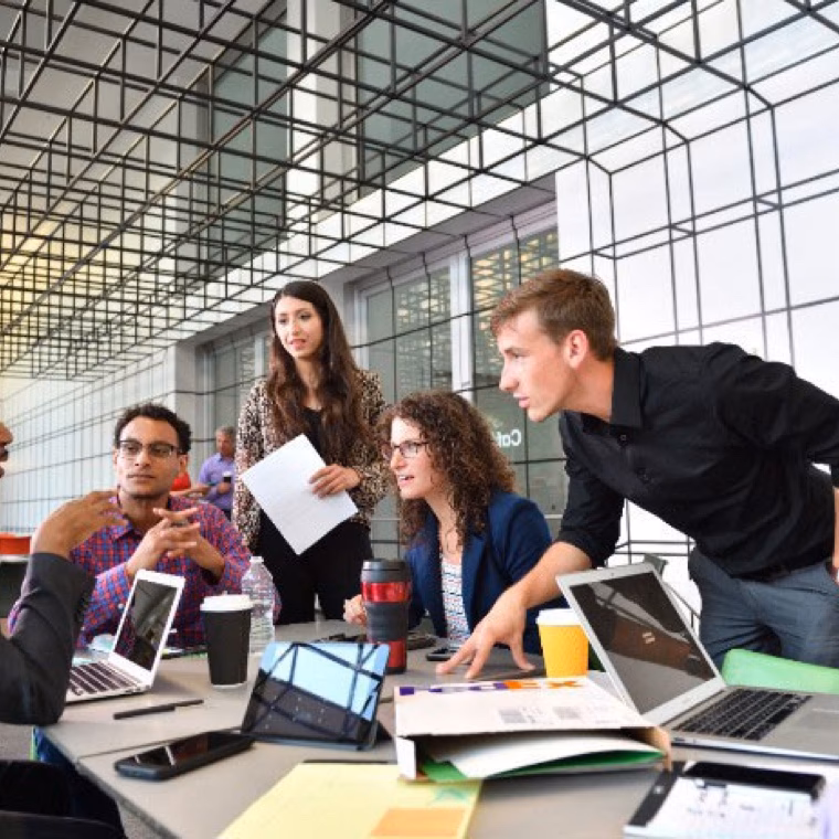 Does FedEx have a leadership assessment and awareness program?