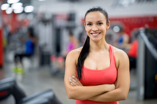 What certifications does a woman with a fitness degree have?