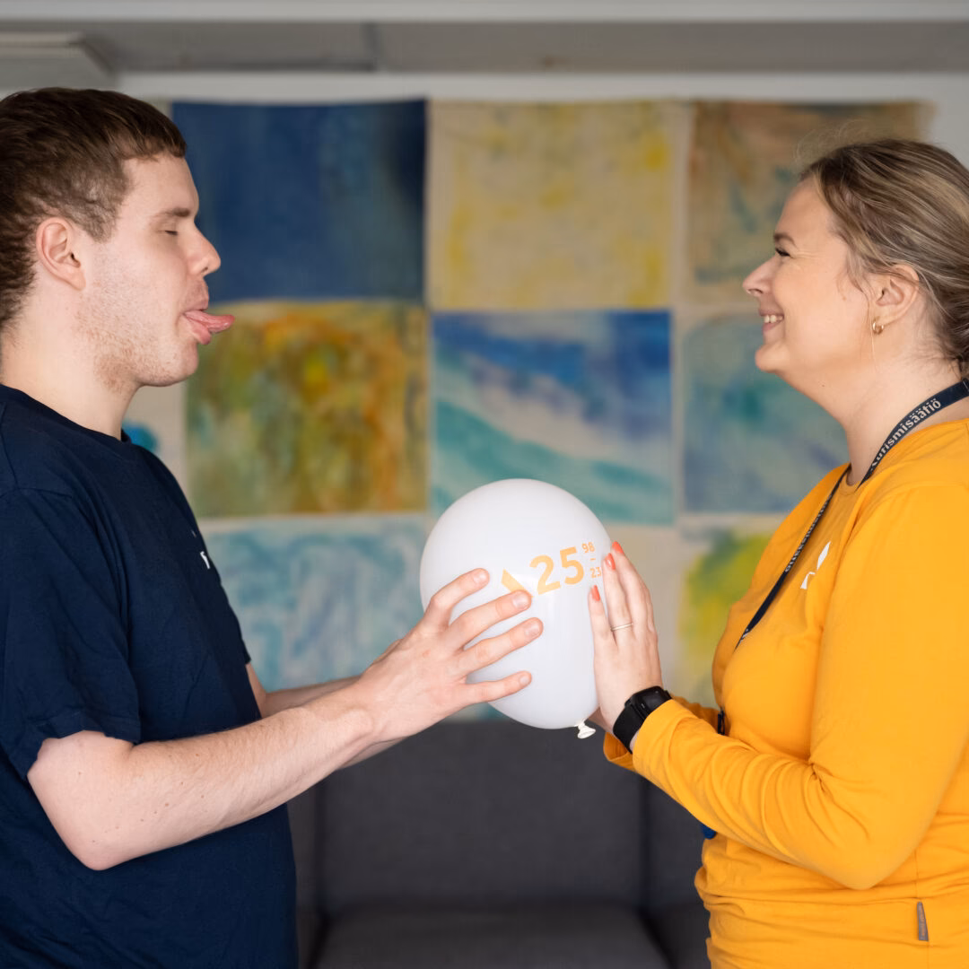 What services does Autism Foundation Finland offer?