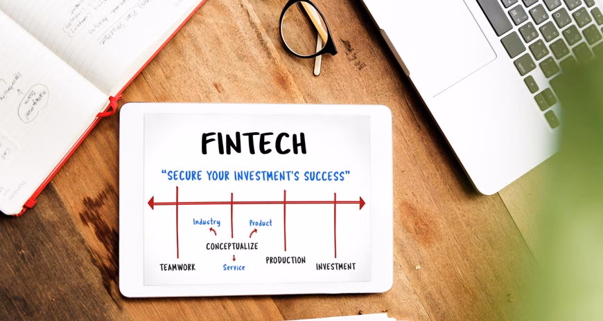 Should you invest in a fintech course or specialization?