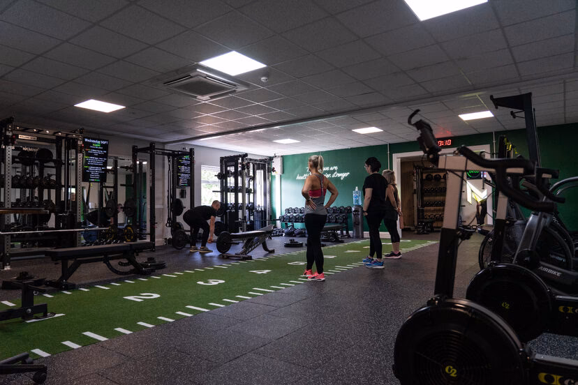 What fitness classes does Applemore offer?