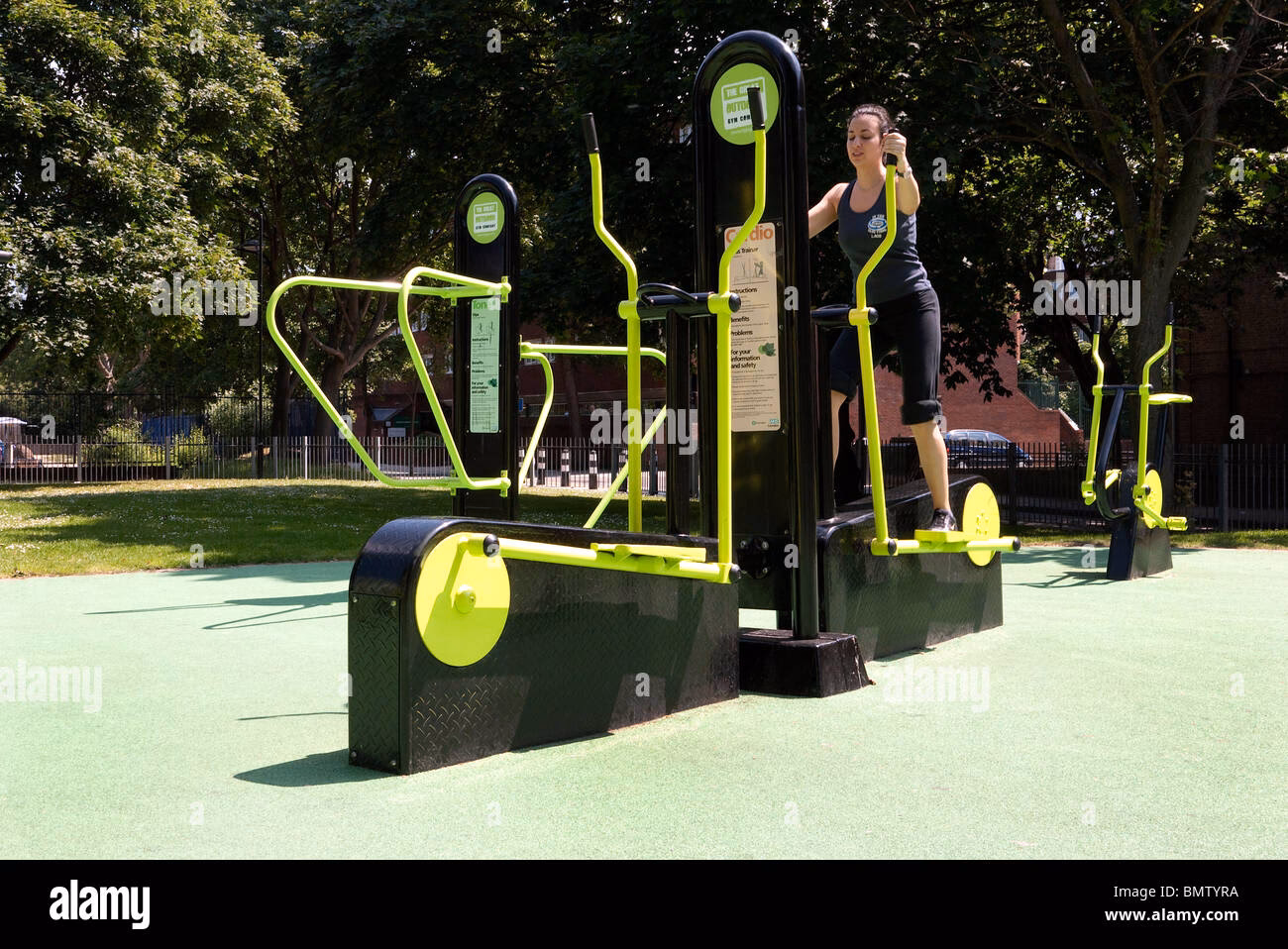 Which gyms are on the park?