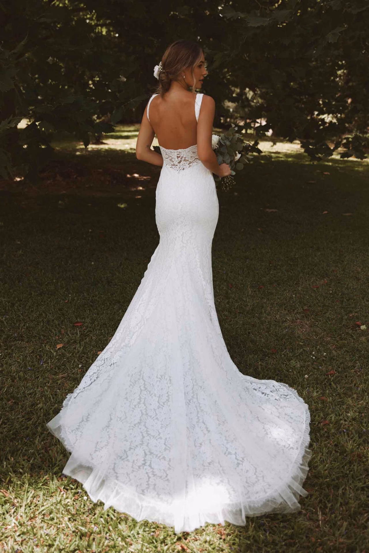 Where can I buy a sheath wedding dress?
