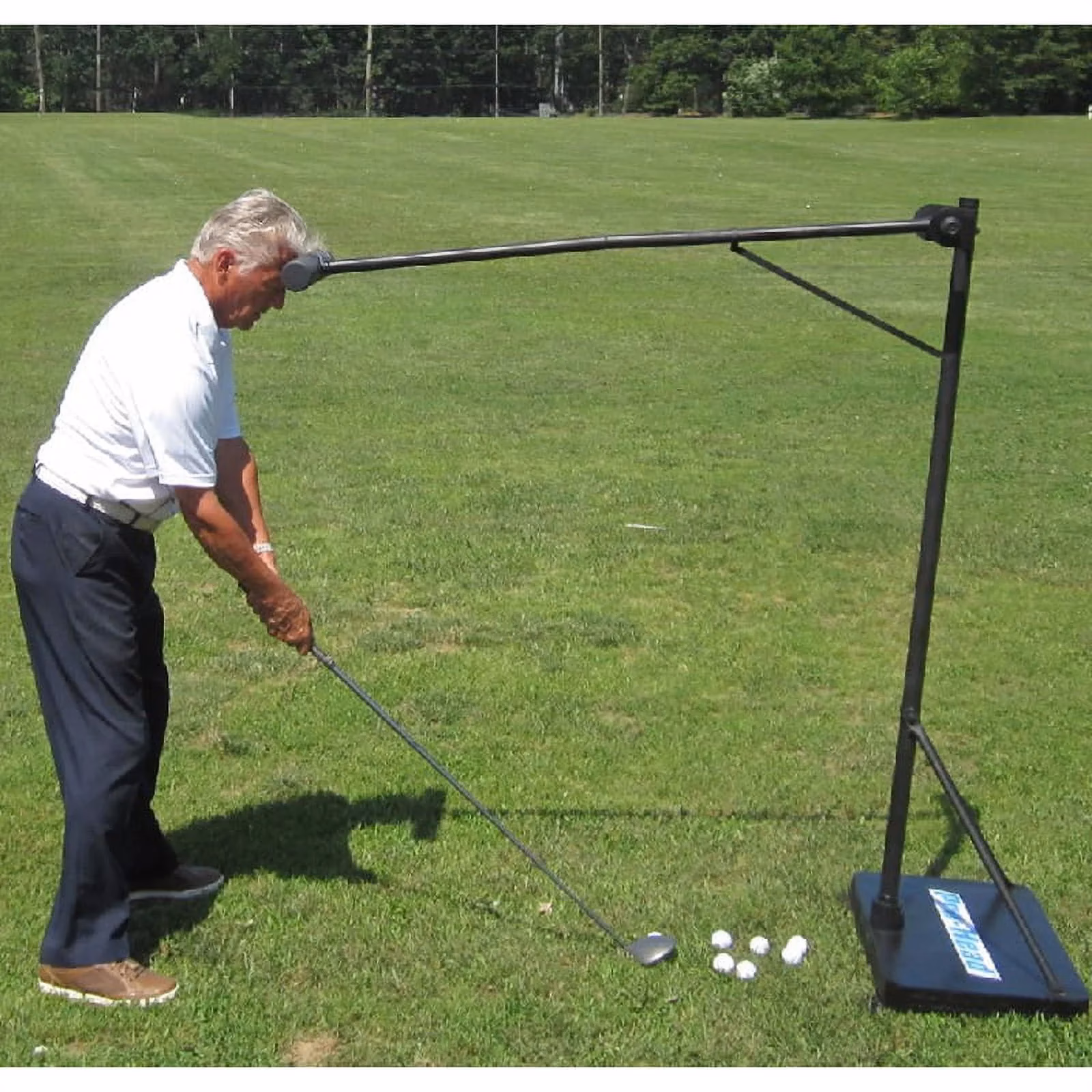 What is steady swing golf training aid?