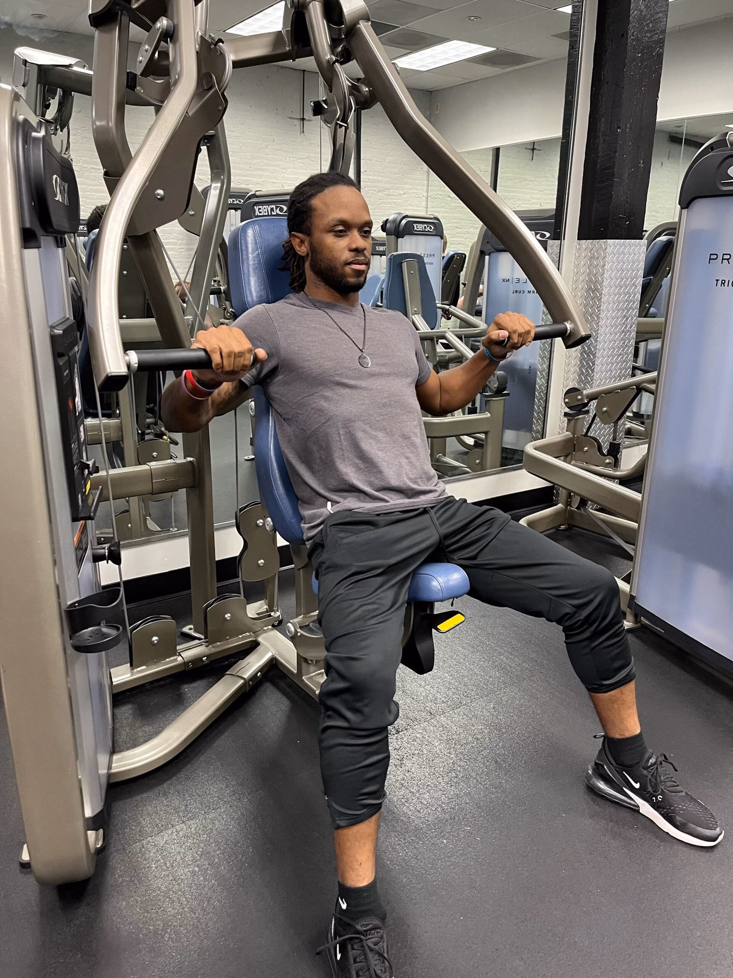 What is a gym machine workout plan?