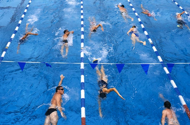 What is a HIIT swim workout?