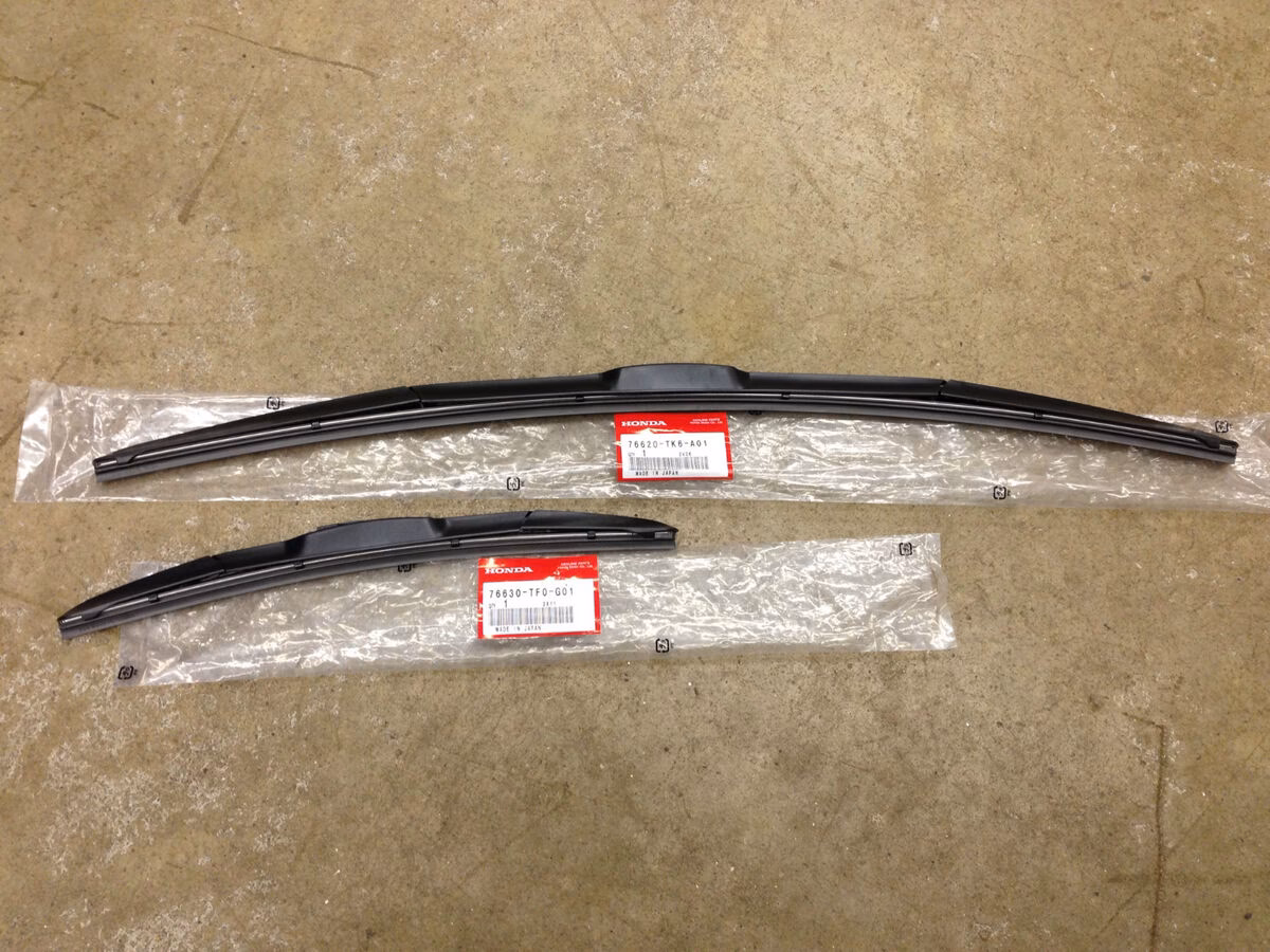 How do I find the right Honda Fit wiper blade size?