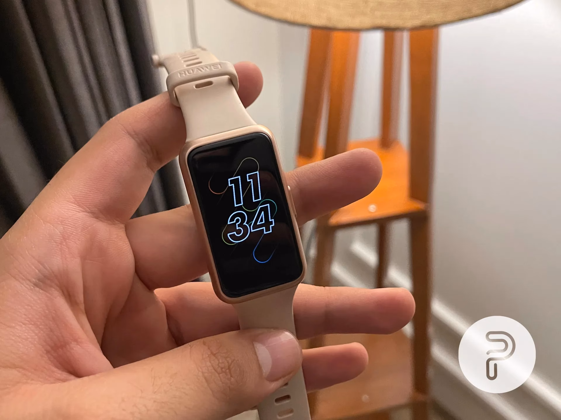 Does the Huawei band 10 have a fitness tracker?