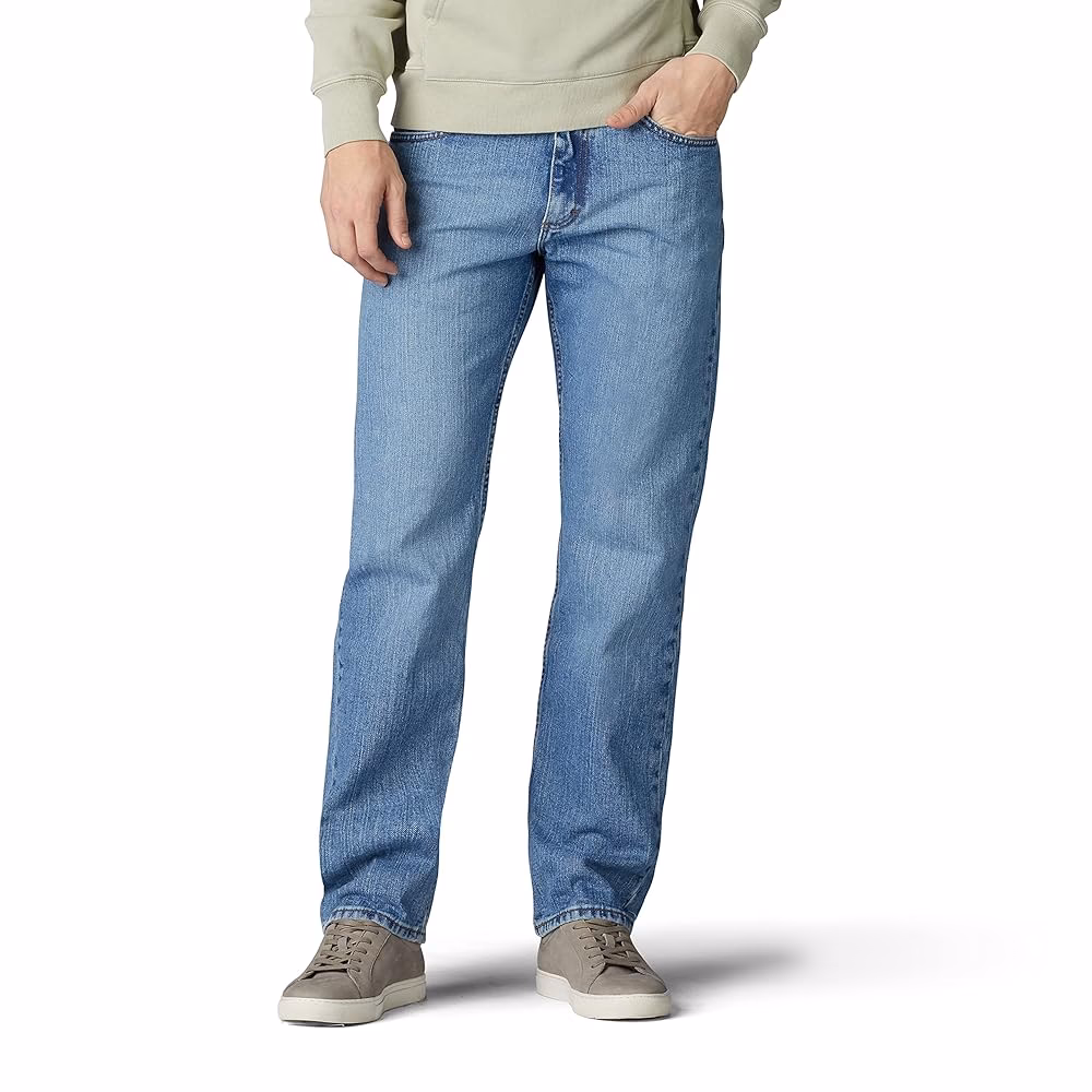 Are Wrangler jeans straight fit?