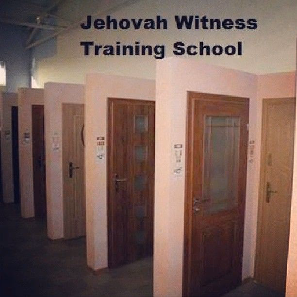 Do Jehovah's Witnesses teach English?