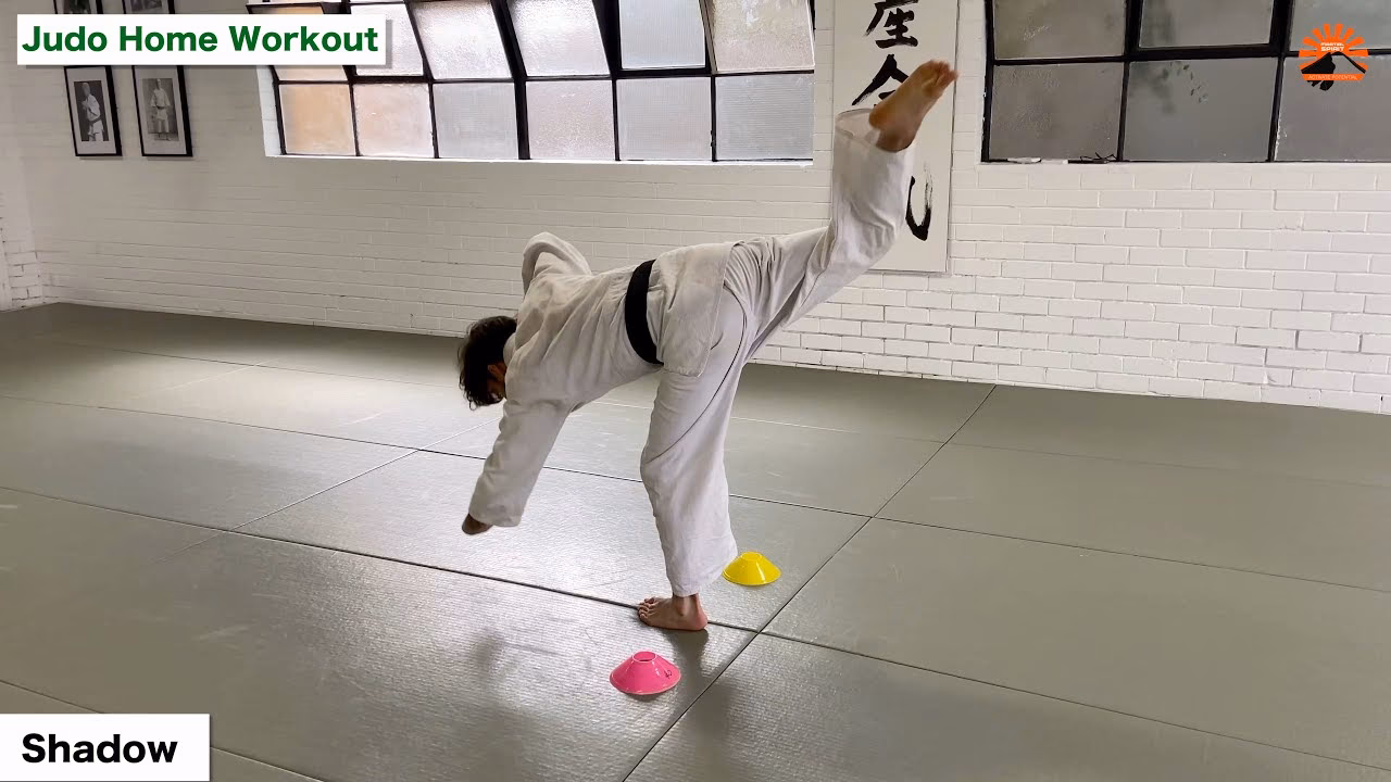 Does judo training work on grip strength?