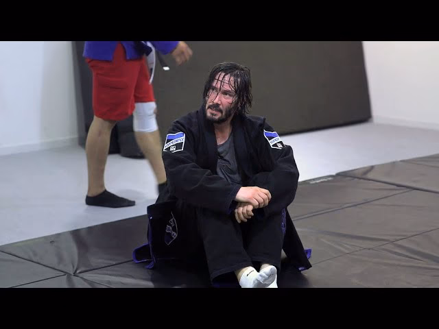 How did Keanu Reeves train?
