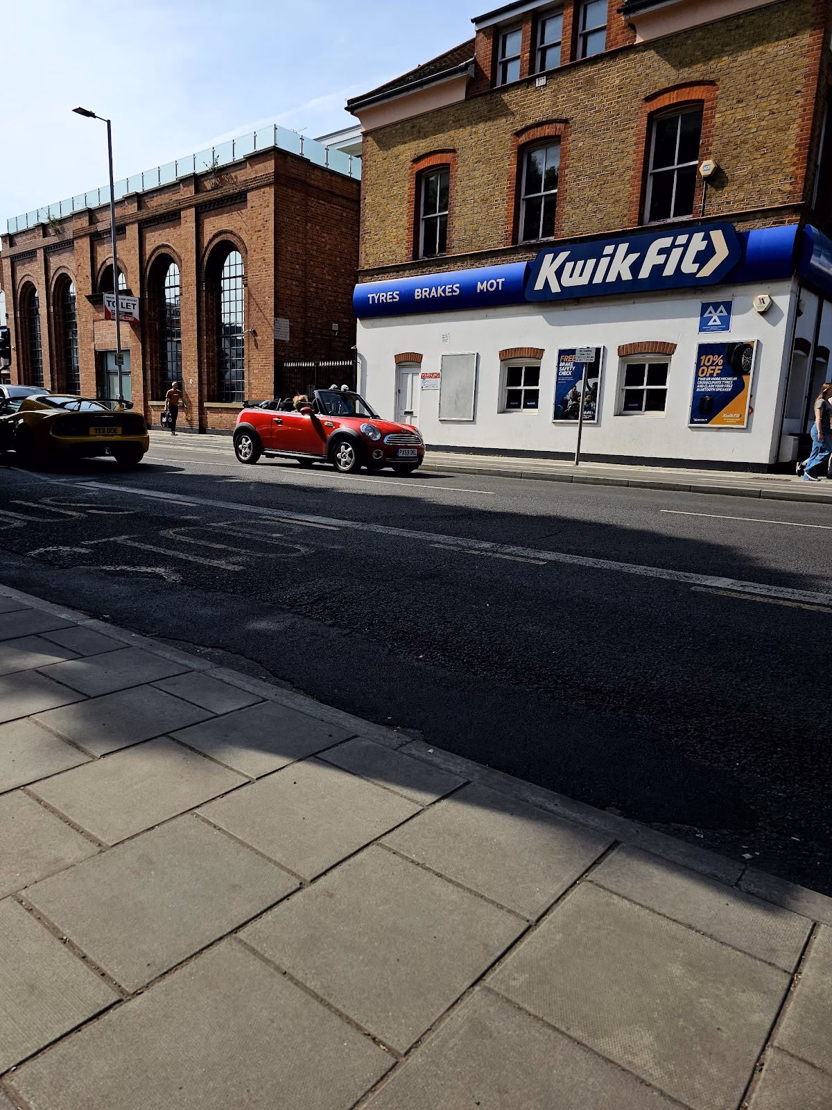 Where is Kwik Fit store?