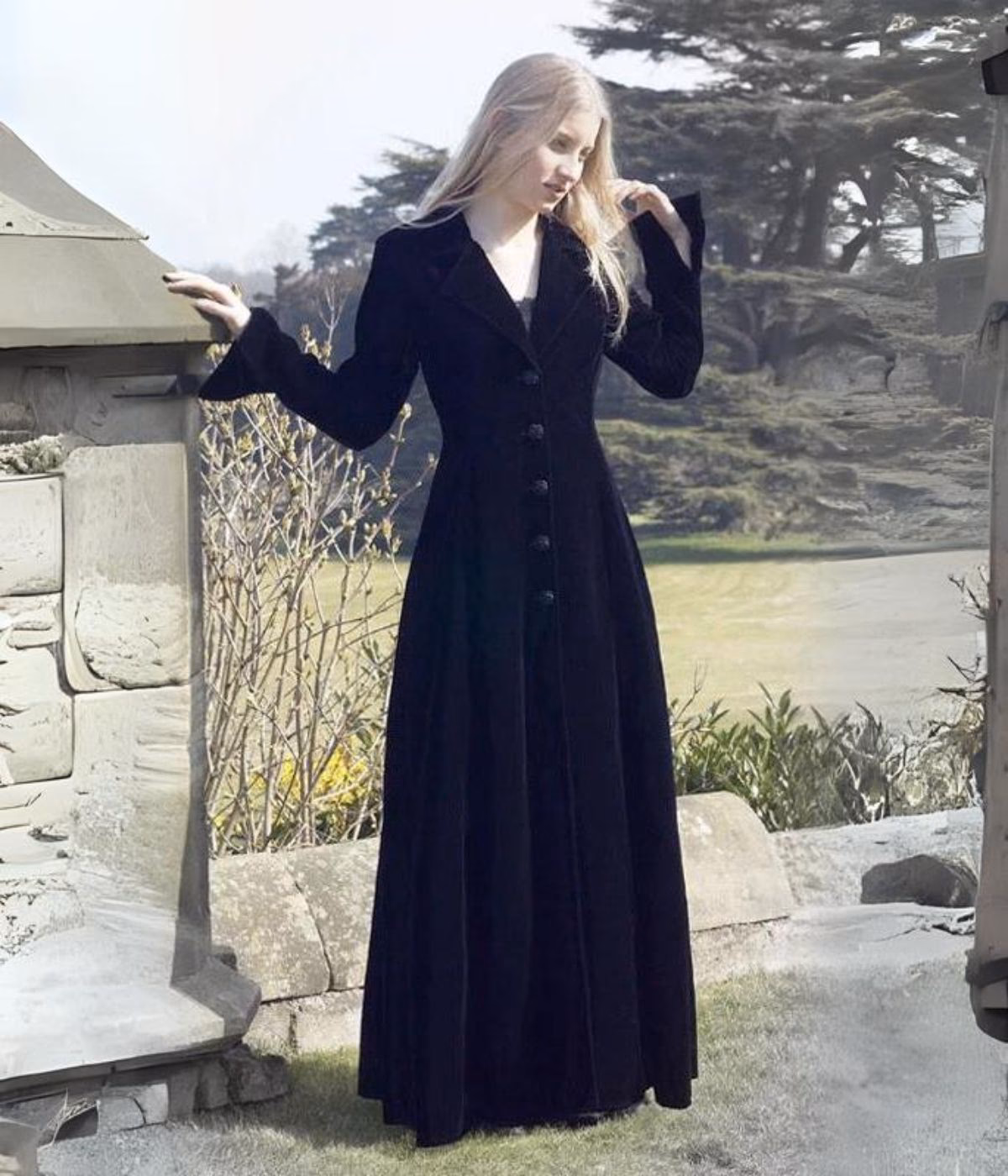 What to wear with a long coat?