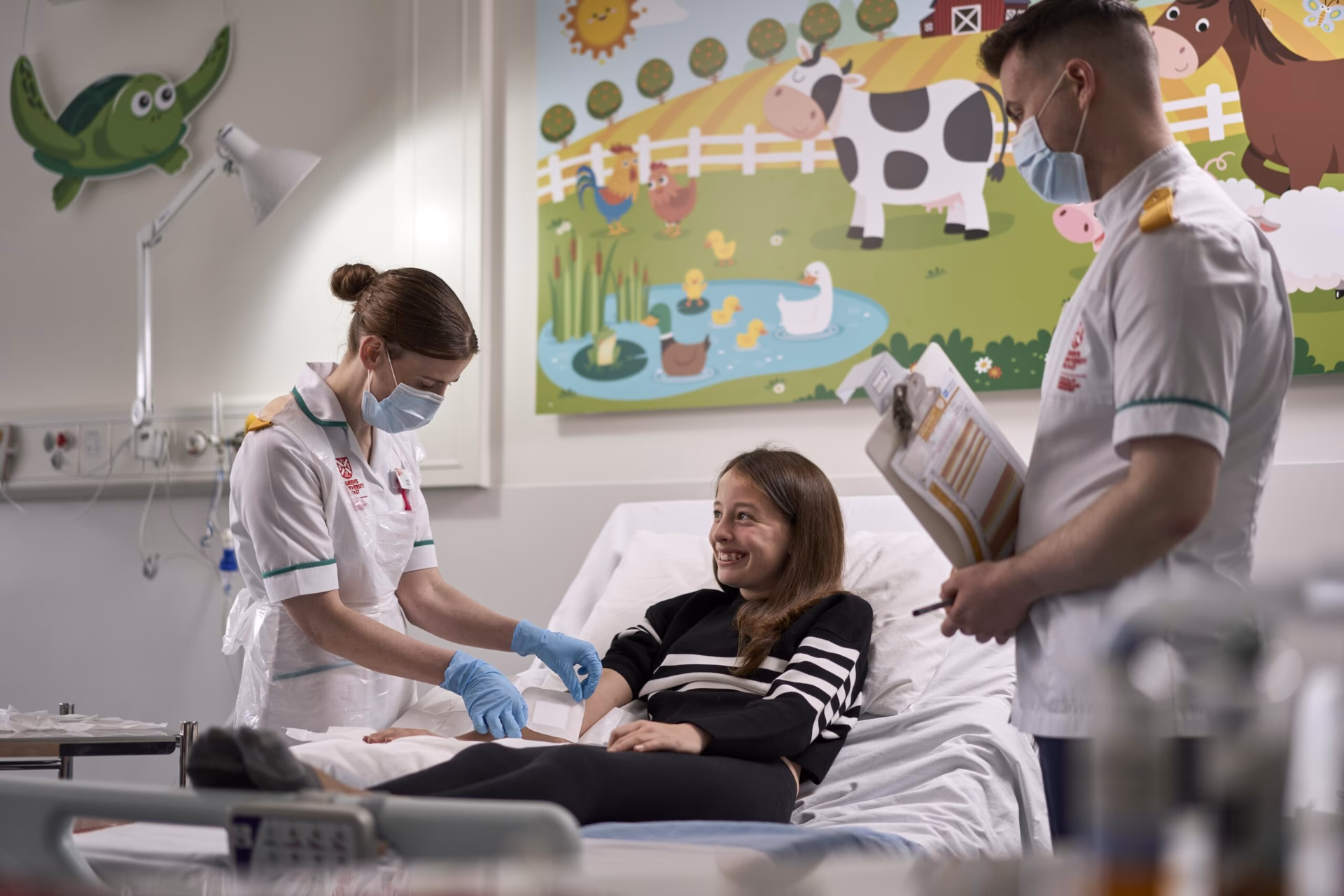 How many universities in Northern Ireland offer medicine courses?