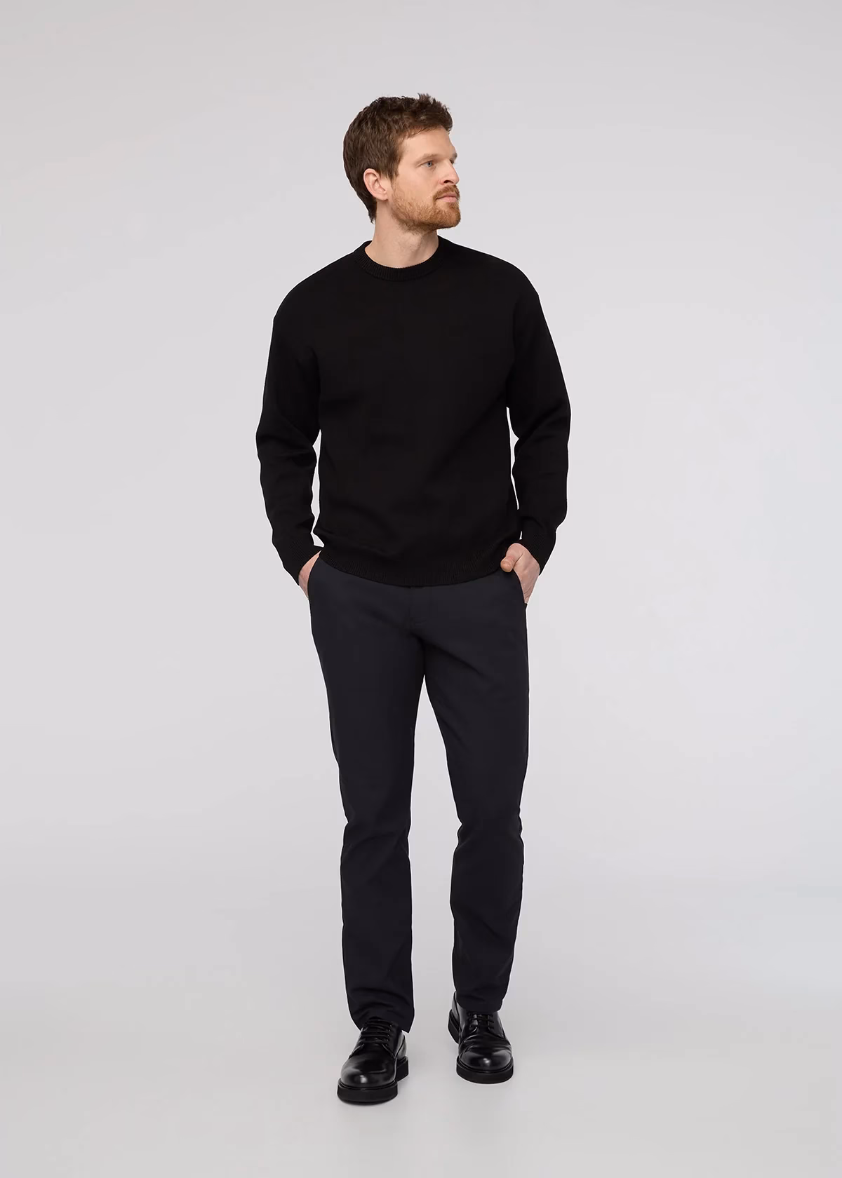 Are men's regular-fit trousers comfortable?