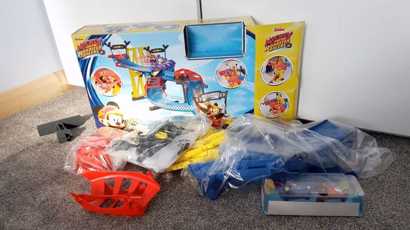 What is Mickey and the Roadster Racers super charged drop loop & race?