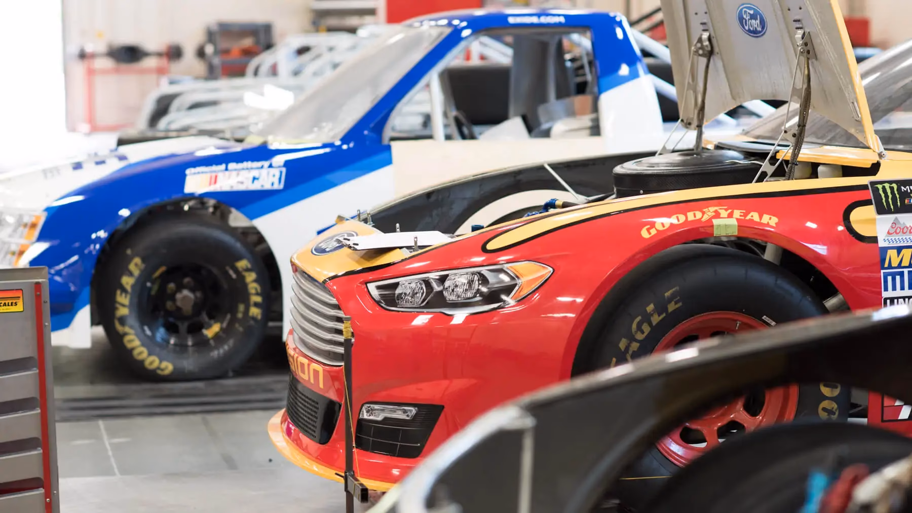 How do I become a NASCAR pit crew member?