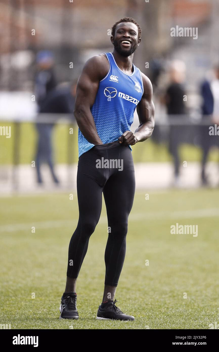 How do I get to Melbourne Football Club?