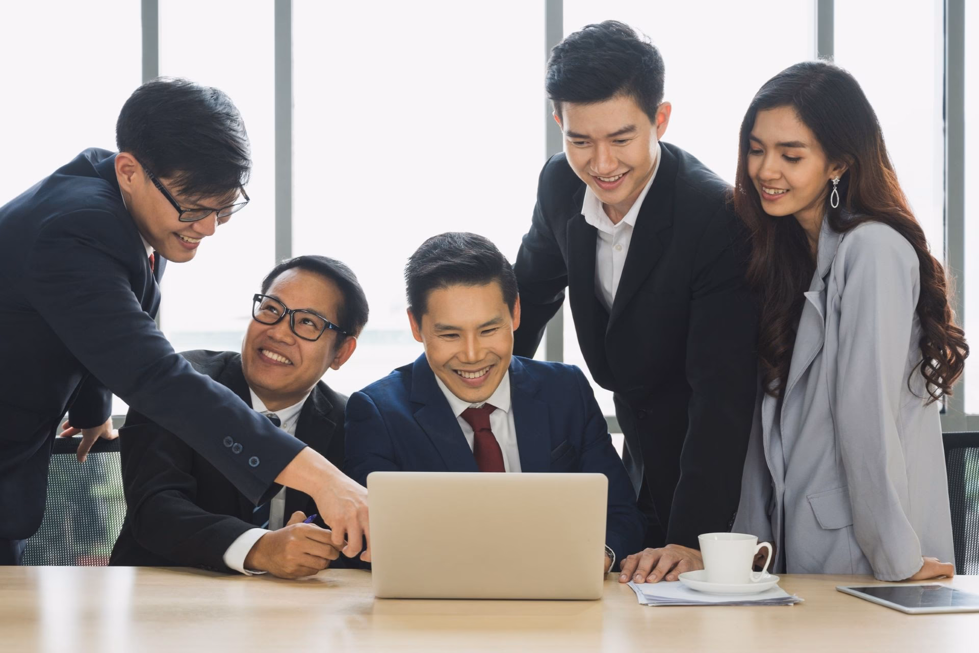 What is a paid training program & Apprenticeship?