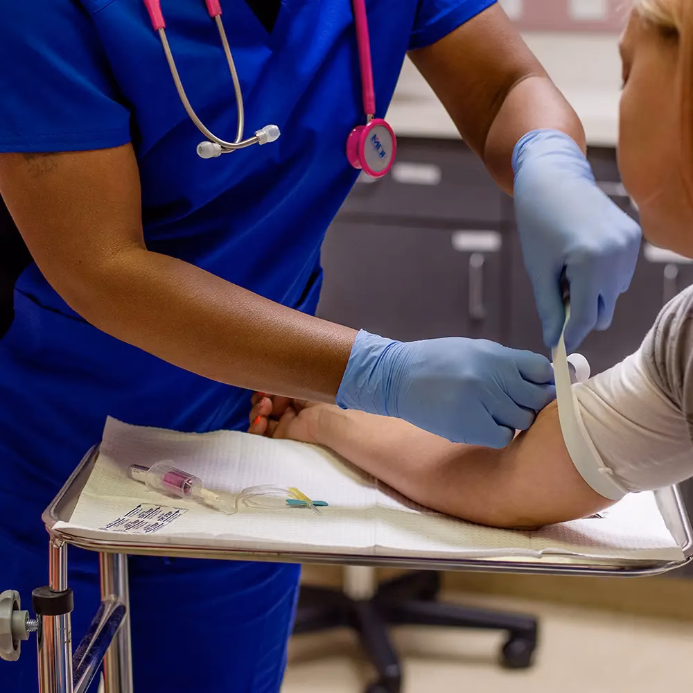 What is a phlebotomy training course?