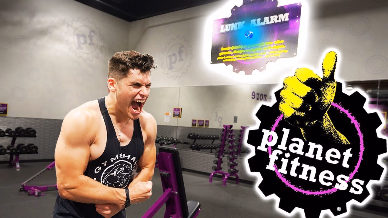What causes a Lunk alarm at Planet Fitness?