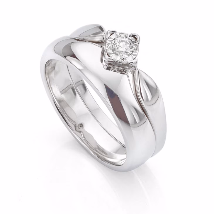 What shaped wedding bands fit a Tiffany ribbon ring?