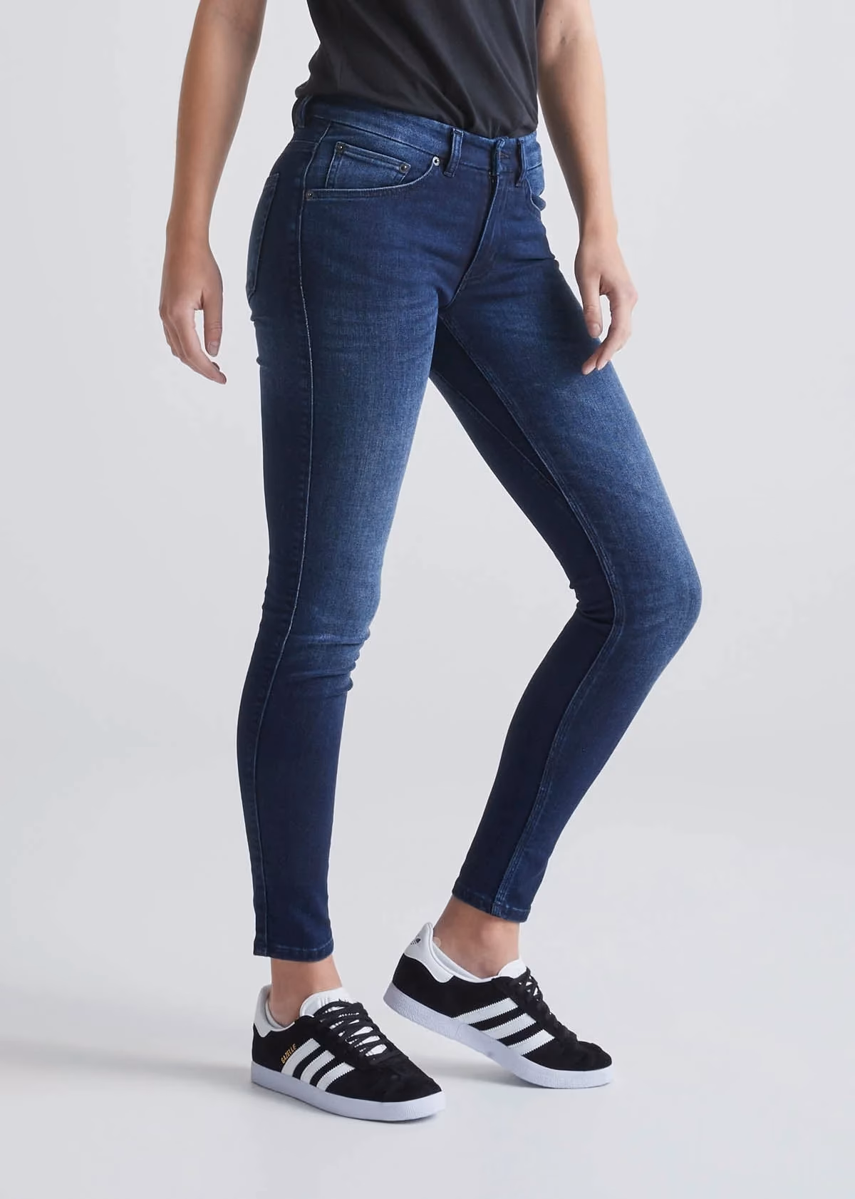 What are super skinny jeans?