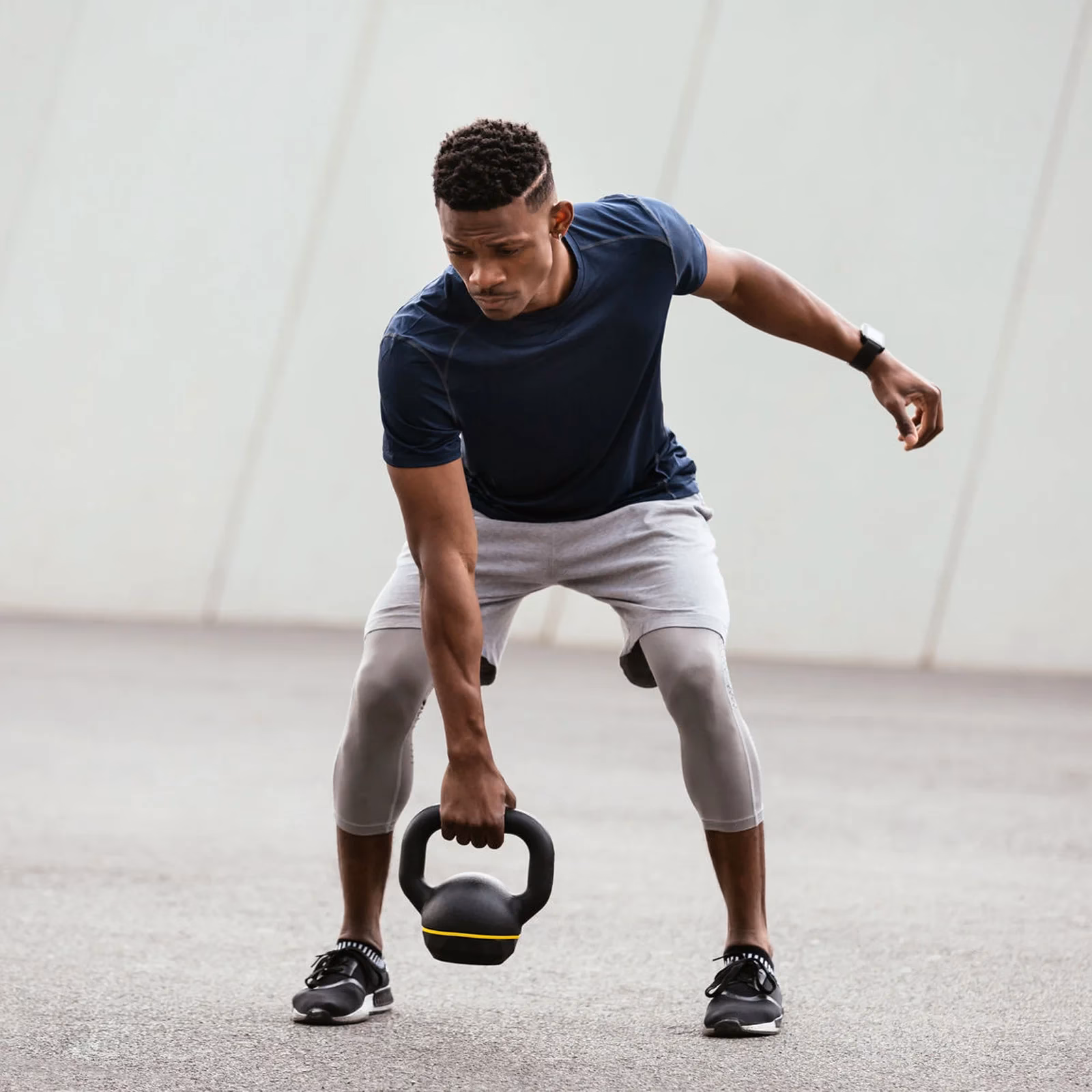 How do you do weight training for beginners?